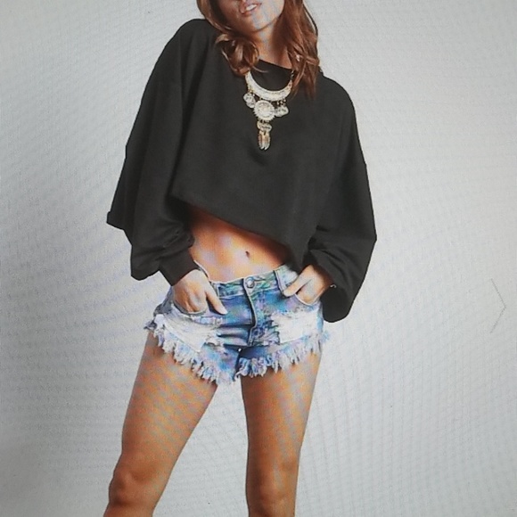 Tops - Oversized Cropped Sweatshirt